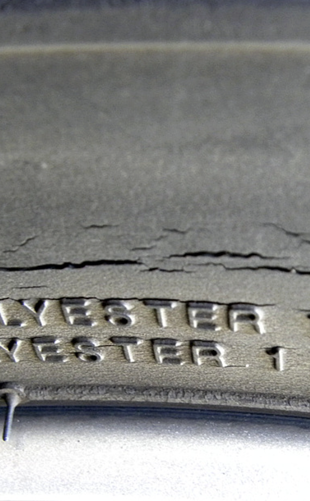 얕은 균열 (초기 갈라짐)